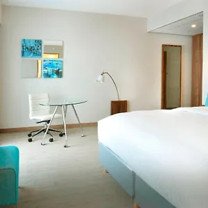 Courtyard By Marriott Arena Atlas Otel